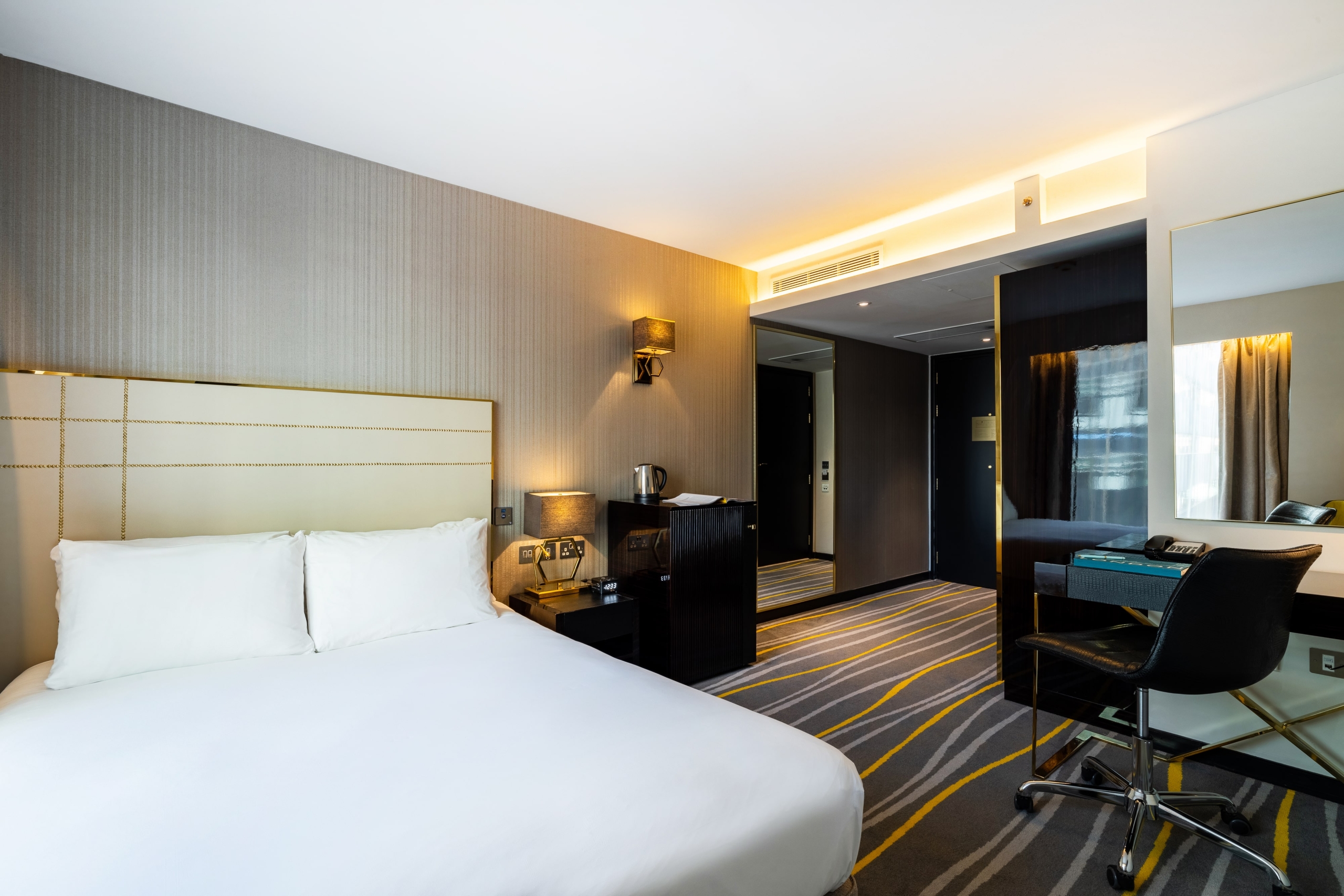 Room with Inside View