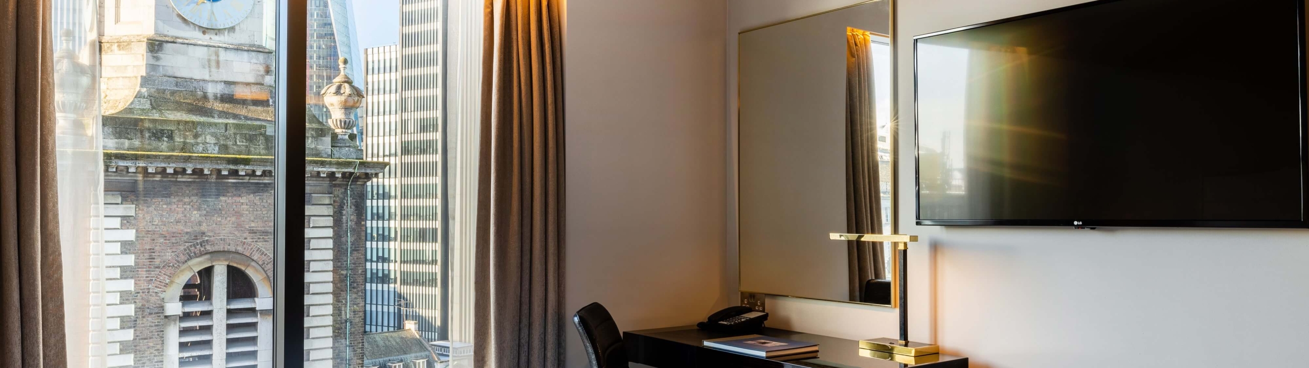 Deluxe, Botolph King Room